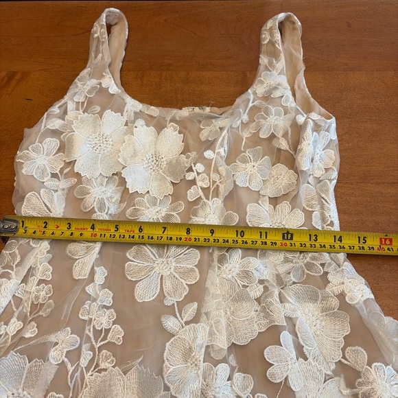 Petal & Pup White Floral Lace Dress - Picture 4 of 10